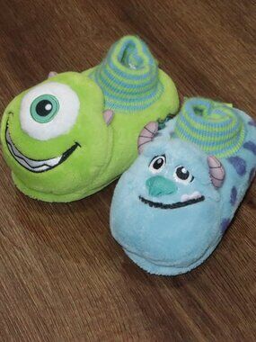 Kids Disney Monsters Inc. Mike Wazowski & Sully Fuzzy Slippers Unisex size 7/8